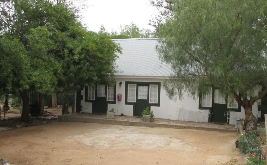 Van Rhyn Guest House Vanrhynsdorp Exterior photo
