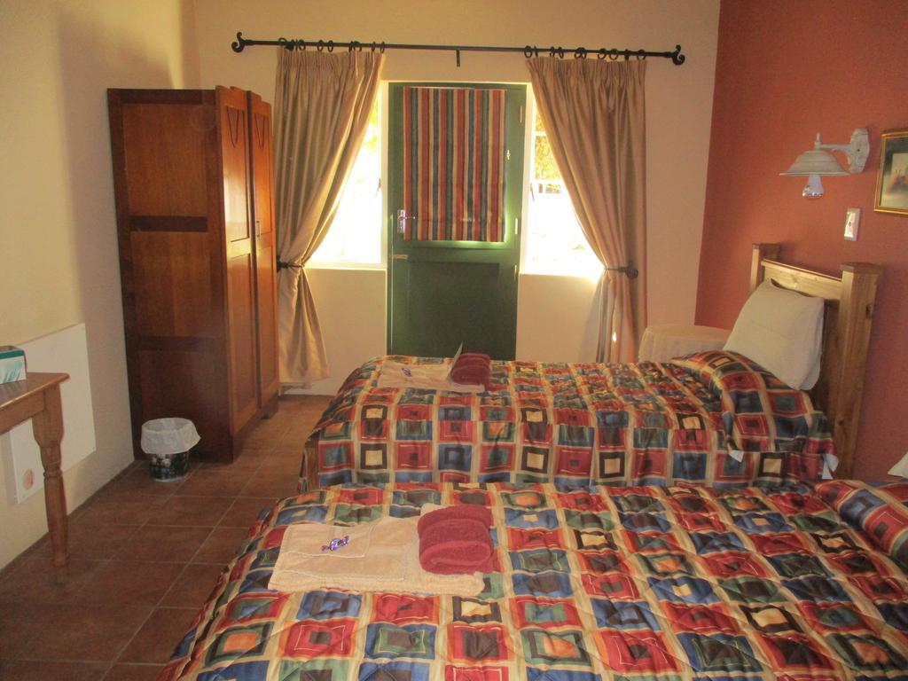 Van Rhyn Guest House Vanrhynsdorp Exterior photo